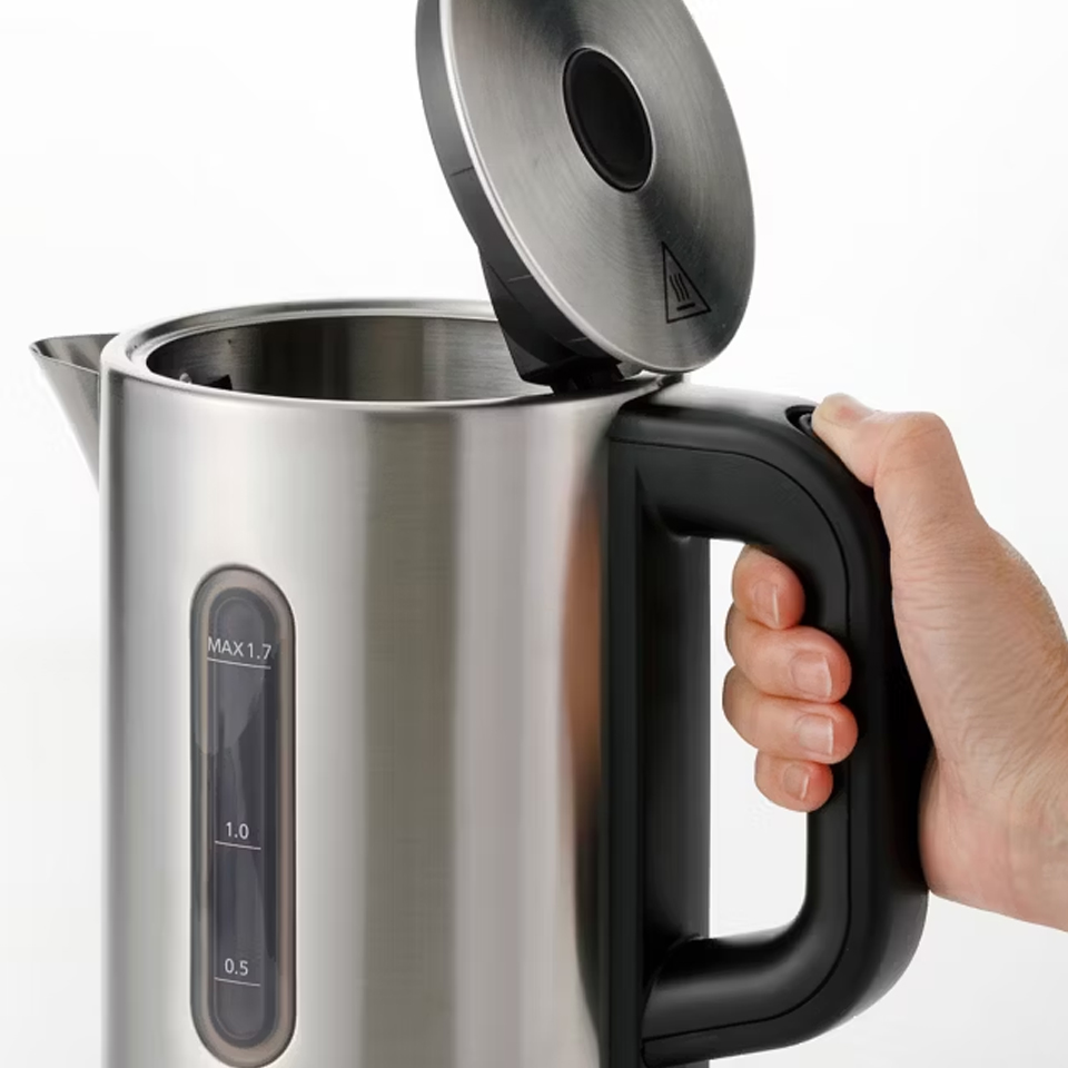 Panasonic Stainless Kettle NC-K301 – 1.7L 2200W Electric Kettle with LED Boil Indicator - الصورة 3
